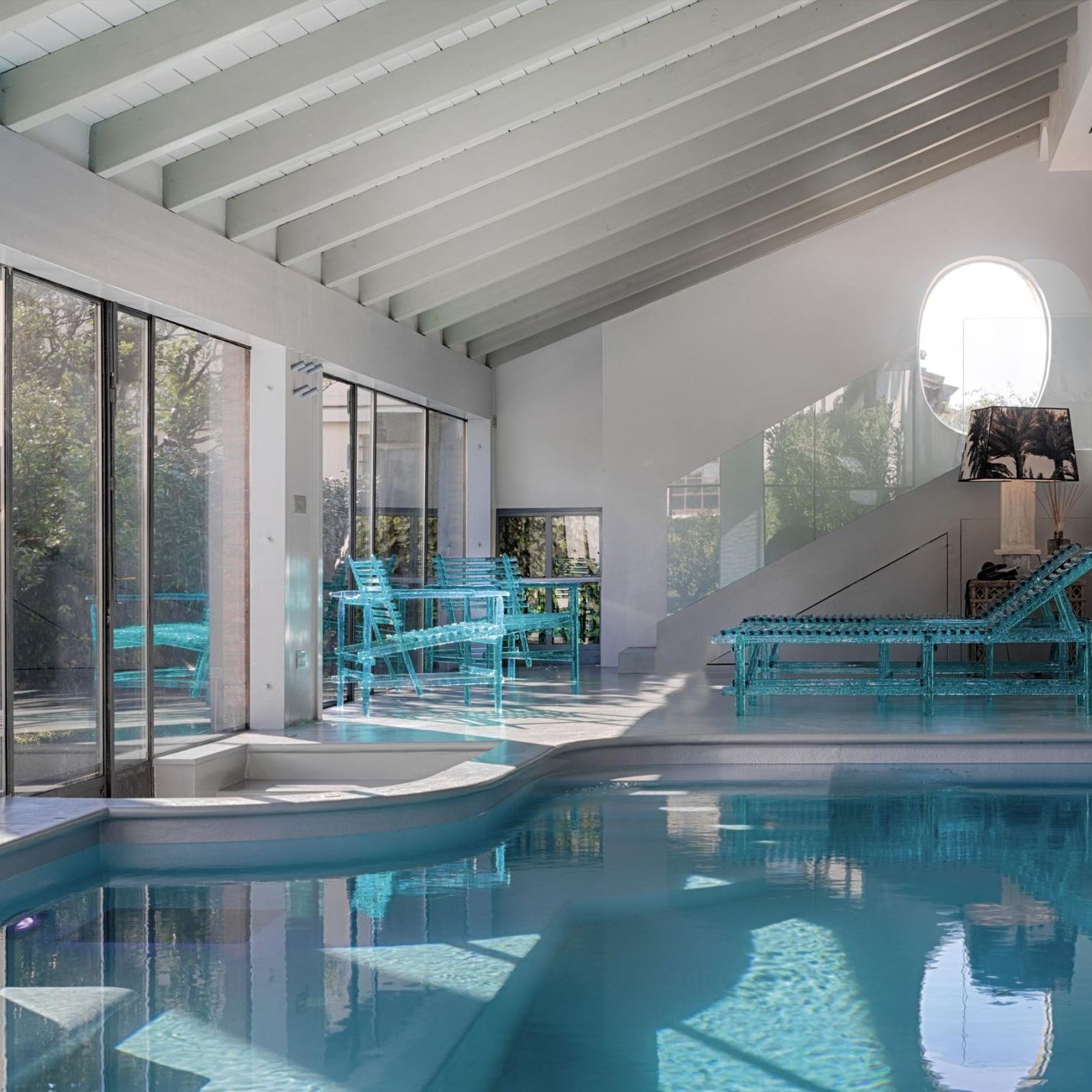   A&rsquo;Mare .&nbsp;Die Kolllektion von Jacopo Foggini im Indoorpool. 
