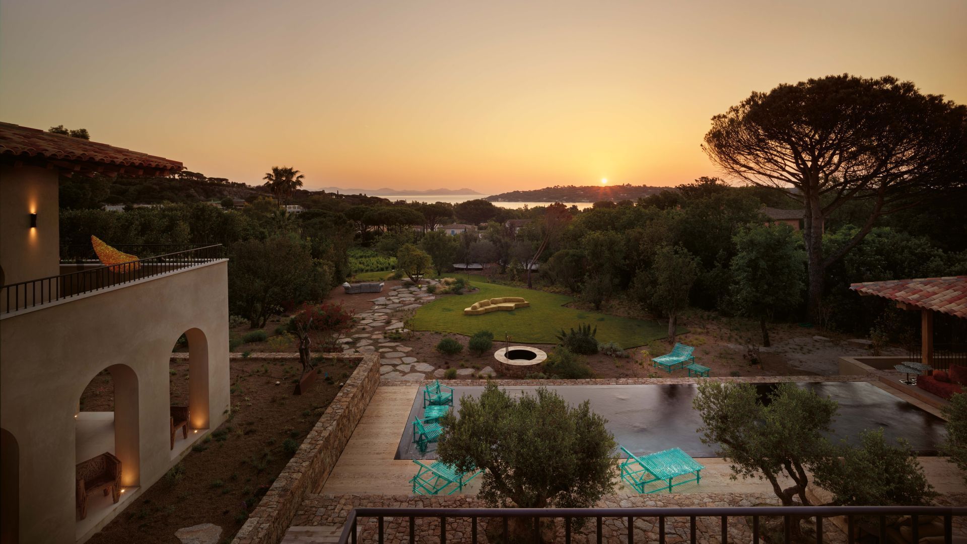 Villa in Saint Tropez - image 1